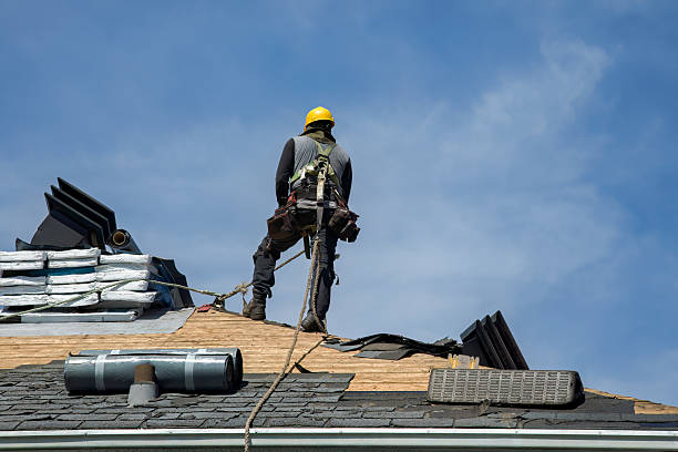 Professional Gutter Installation technician working in Fairbury, IL